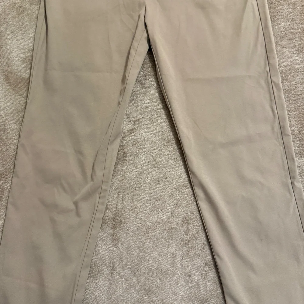Southern Tide Boys Khaki Performance Pants Size 14 Tan Golf Trousers Skipjack